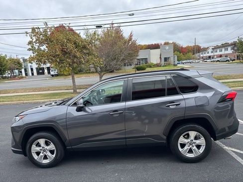 Certified 2021 Toyota RAV4 XLE image 4