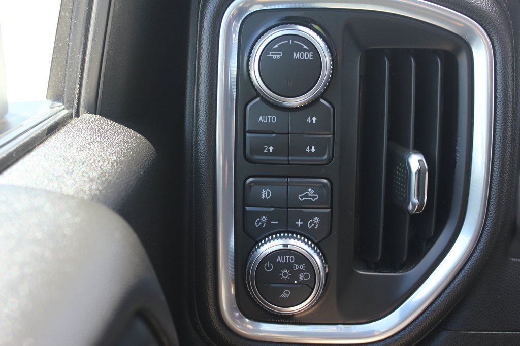 Used 2023 GMC Sierra 3500 Denali w/ Denali Ultimate Package AWD/4WD image 16