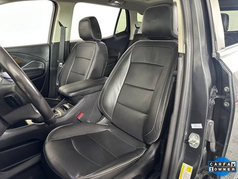 Used 2020 GMC Terrain Denali w/ GMC Pro Grade Package AWD/4WD image 14