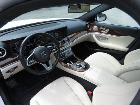 Used 2019 Mercedes-Benz E 450 4MATIC Sedan image 11