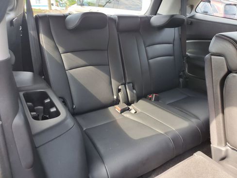 Used 2018 Honda Pilot Touring image 29