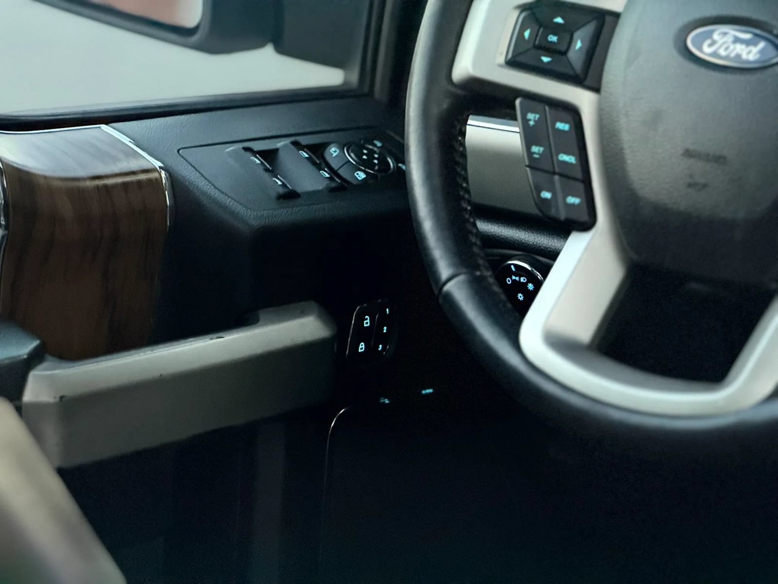 Used 2020 Ford F150 Lariat AWD/4WD image 20