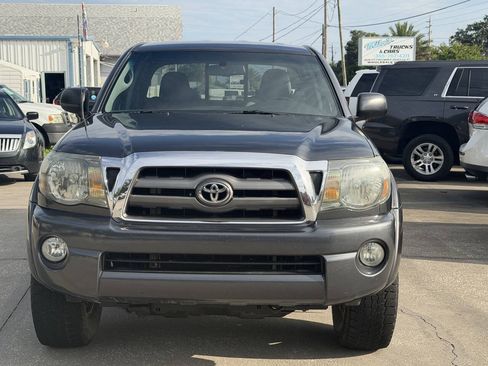 Used 2010 Toyota Tacoma PreRunner RWD image 3