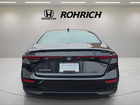 Used 2023 Honda Accord EX image 7