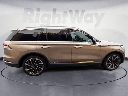 Used 2021 Lincoln Aviator Reserve w/ Equipment Group 202A AWD/4WD image 6
