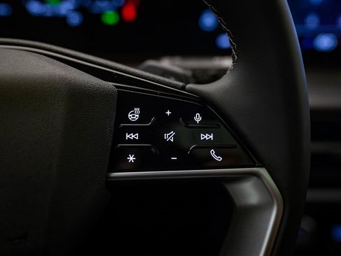 New 2025 Audi Q5 Premium Plus image 26