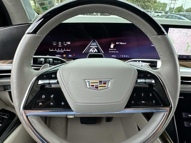 Used 2026 Cadillac Escalade ESV Platinum Sport AWD/4WD image 30