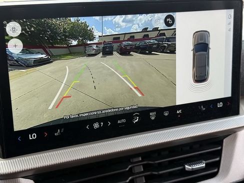 Used 2025 Ford Explorer Active RWD image 16