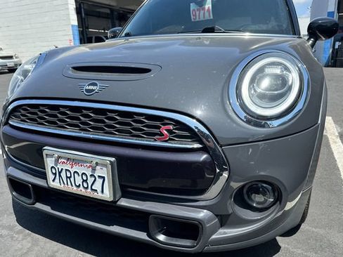 Used 2021 MINI Cooper S w/ 6.5" Touchscreen Package FWD image 3