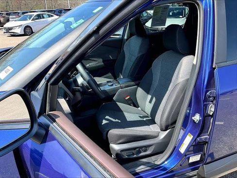 Certified 2023 Nissan Rogue SV image 10