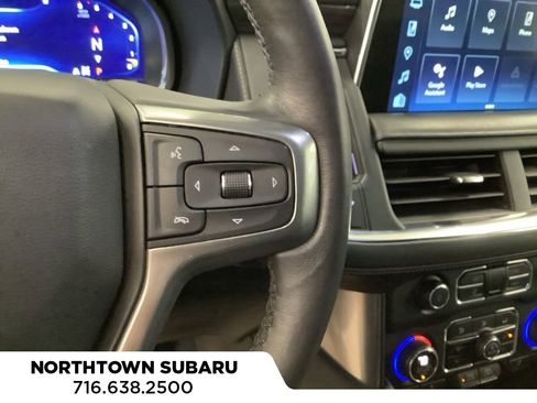 Used 2022 Chevrolet Tahoe Z71 w/ Luxury Package AWD/4WD image 15