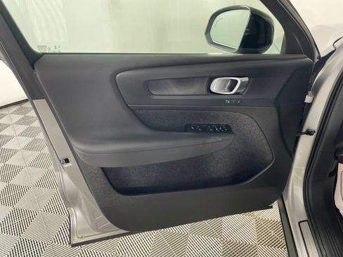 Used 2023 Volvo XC40 Recharge Core w/ Protection Package Premier AWD/4WD image 15