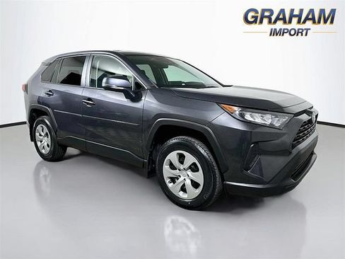 Used 2022 Toyota RAV4 LE AWD/4WD image 1