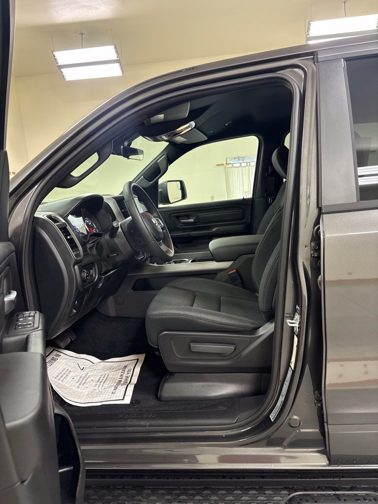 New 2027 RAM 1500 Express AWD/4WD image 10