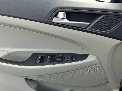 Used 2019 Hyundai Tucson SE FWD image 19