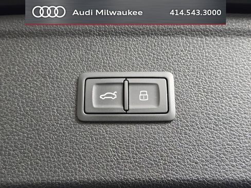 Used 2019 Audi Q5 2.0T Premium w/ Convenience Package image 10