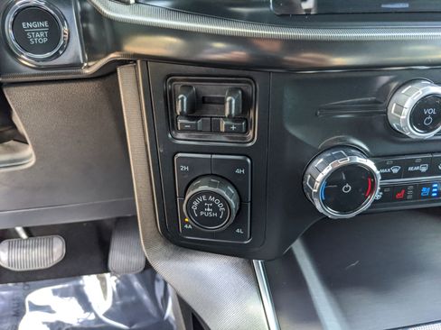 Certified 2024 Ford F150 Platinum image 31