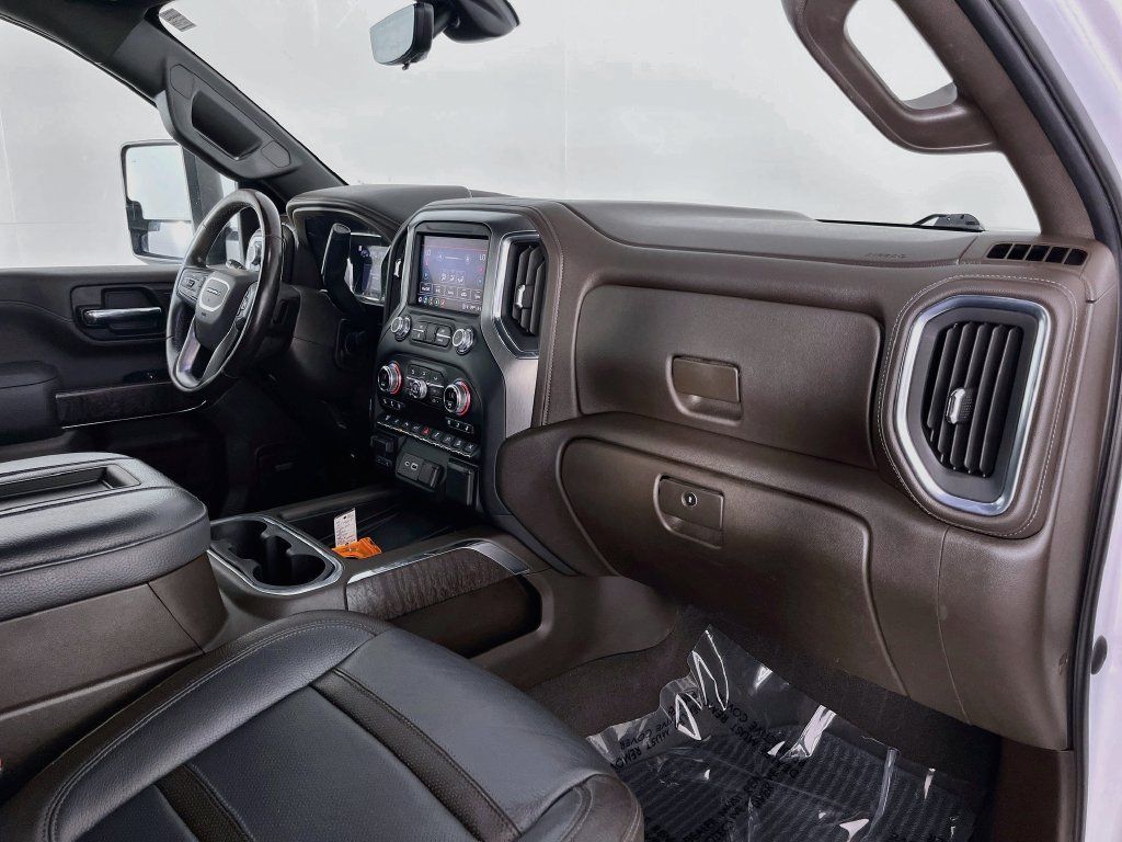 Used 2022 GMC Sierra 3500 Denali w/ Denali Ultimate Package AWD/4WD image 36