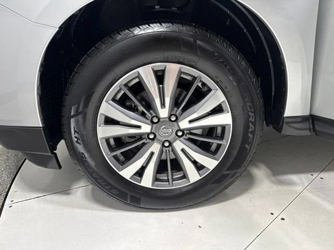 Used 2020 Nissan Pathfinder S AWD/4WD image 5
