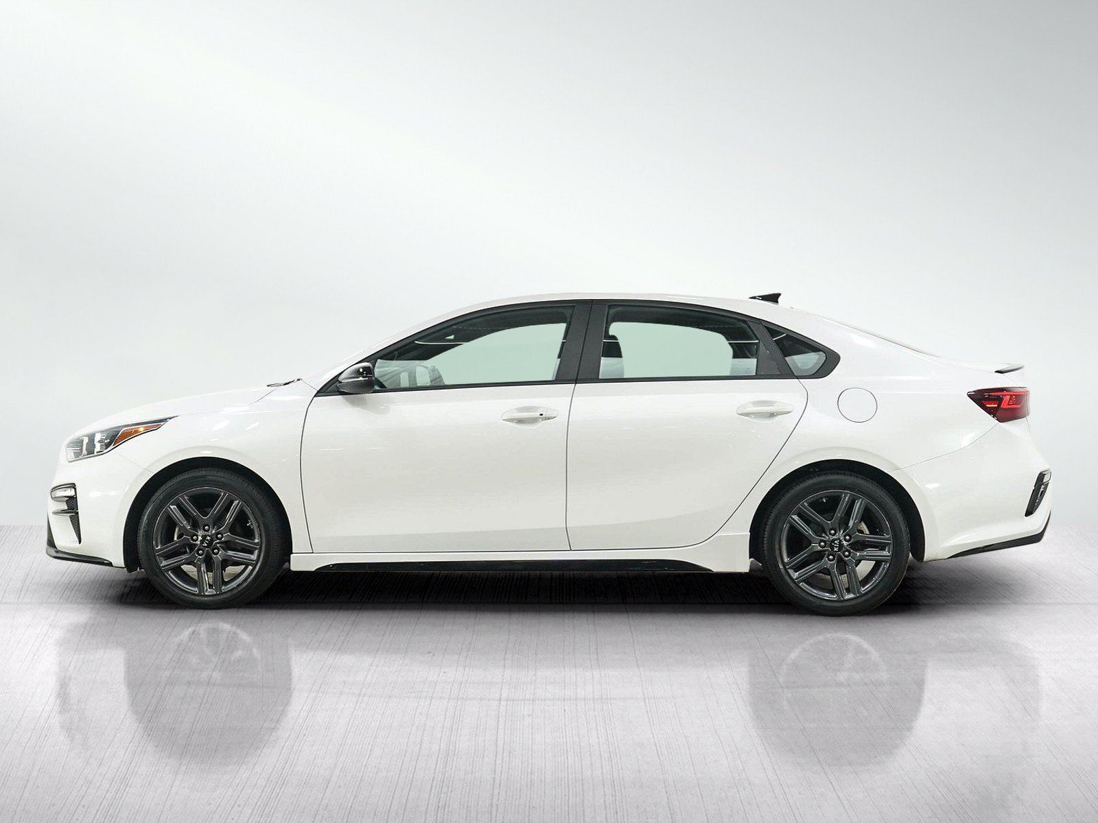Used 2021 Kia Forte GT-Line FWD image 2