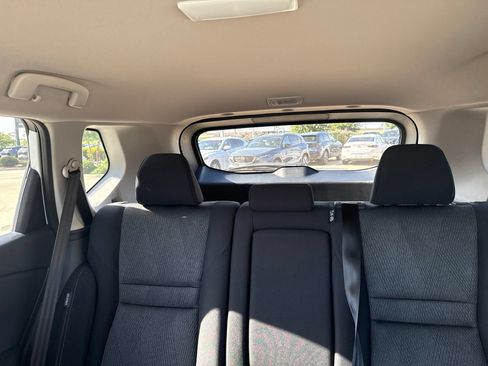 Used 2026 Nissan Rogue SV FWD image 11