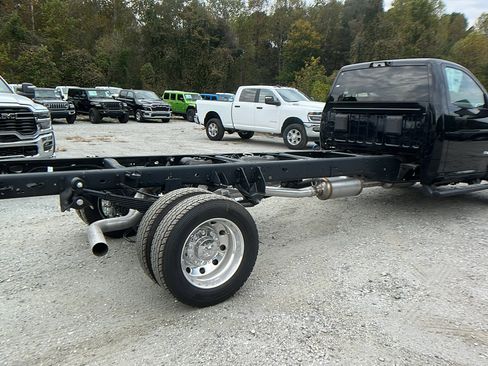 New 2025 RAM 5500 2WD Regular Cab image 8