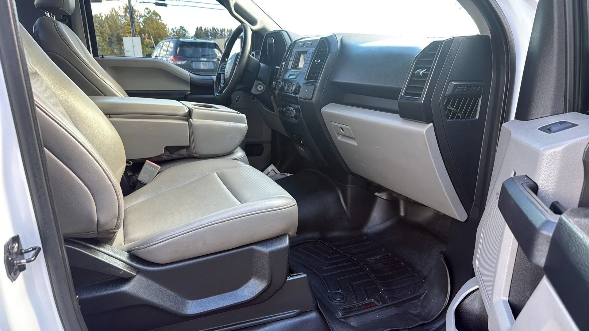 Used 2018 Ford F150 XL w/ Equipment Group 101A Mid RWD image 24