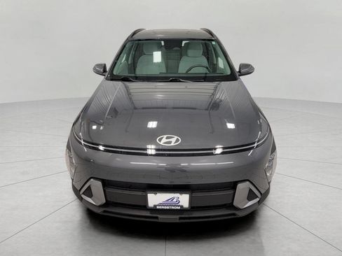 Used 2025 Hyundai Kona SEL FWD image 13