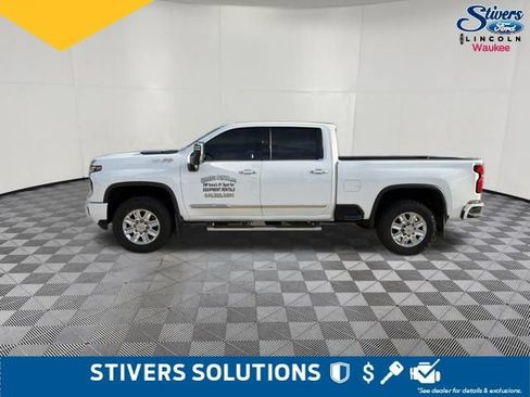 Used 2024 Chevrolet Silverado 3500 High Country w/ Technology Package AWD/4WD image 11