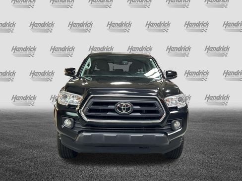 Used 2022 Toyota Tacoma SR5 w/ Technology Package AWD/4WD image 3