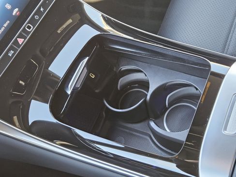 Certified 2025 Mercedes-Benz GLC 300 image 21