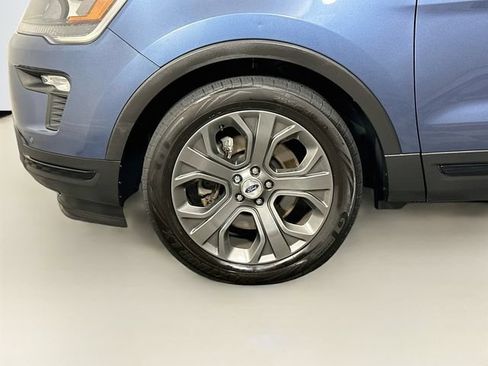 Used 2018 Ford Explorer Sport w/ Equipment Group 401A AWD/4WD image 38