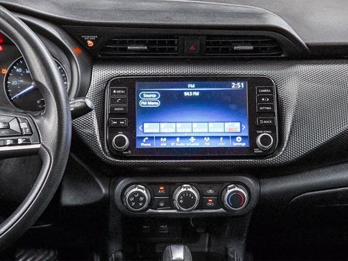 Used 2023 Nissan Kicks SV image 13