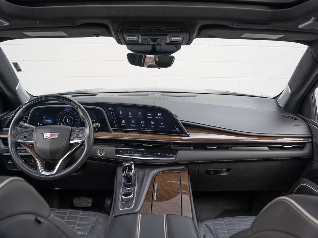 Used 2023 Cadillac Escalade Sport Platinum w/ Heavy-Duty Trailer Package AWD/4WD image 22