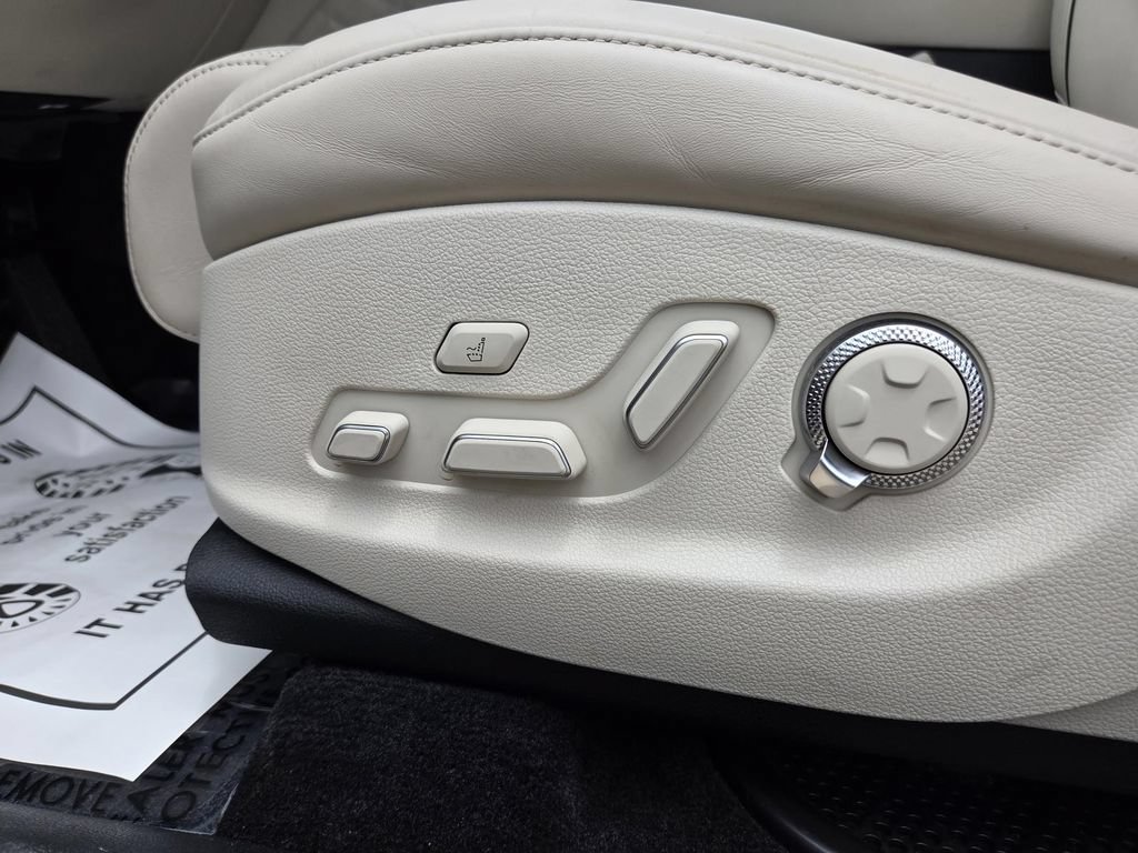 Used 2024 Genesis GV80 3.5T w/ Prestige Package AWD/4WD image 24