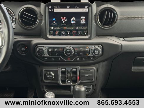 Used 2021 Jeep Wrangler Unlimited Sahara AWD/4WD image 24