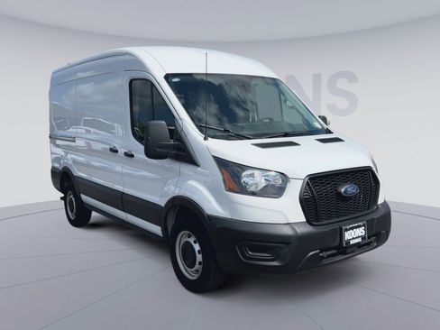 Used 2023 Ford Transit 250 Medium Roof image 4
