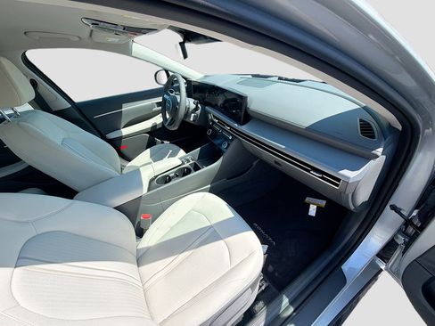 New 2026 Hyundai Sonata SEL FWD image 21
