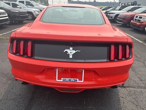 Used 2016 Ford Mustang Coupe RWD image 5
