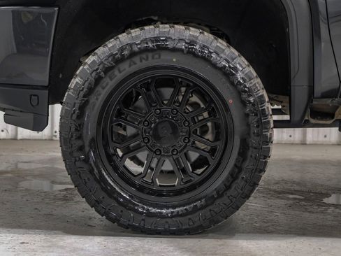 Used 2020 GMC Sierra 2500 AT4 w/ AT4 Premium Package image 65