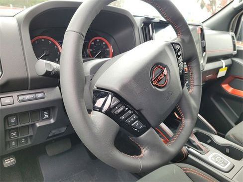 New 2026 Nissan Frontier PRO-4X w/ Pro-4x Convenience Package image 6