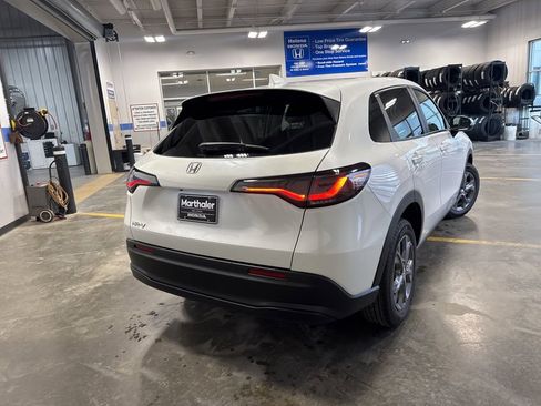 New 2026 Honda HR-V LX image 5