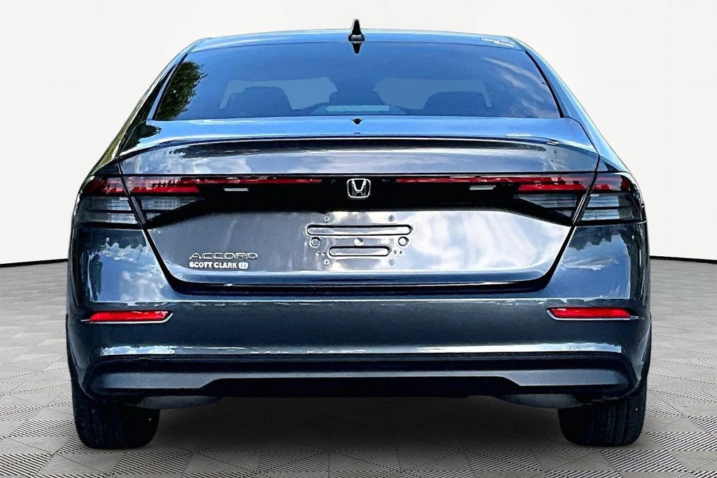 Used 2025 Honda Accord SE image 7