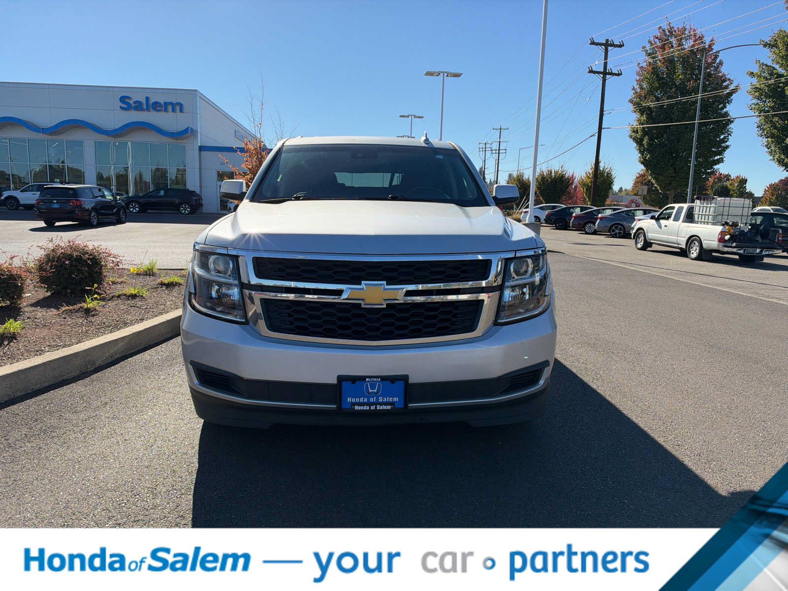 Used 2018 Chevrolet Suburban LT AWD/4WD image 6