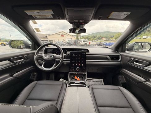 Used 2026 GMC Terrain Elevation w/ Elevation Premium Package AWD/4WD image 18