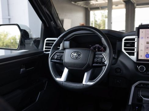 Used 2025 Toyota Tundra Platinum AWD/4WD image 12