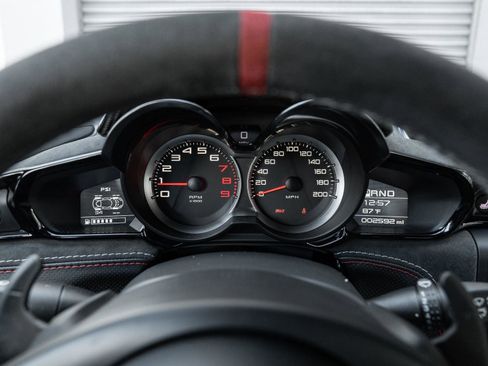 Used 2020 Lotus Evora image 40