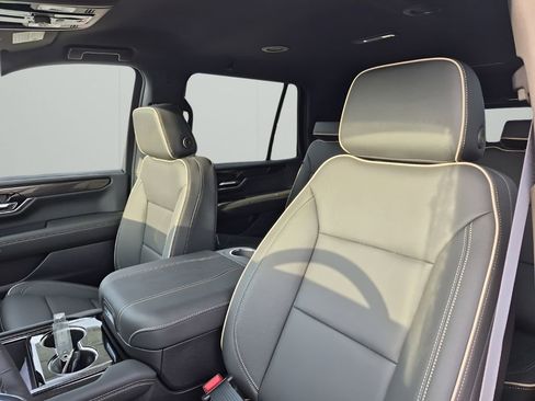 New 2026 GMC Yukon Elevation RWD image 31