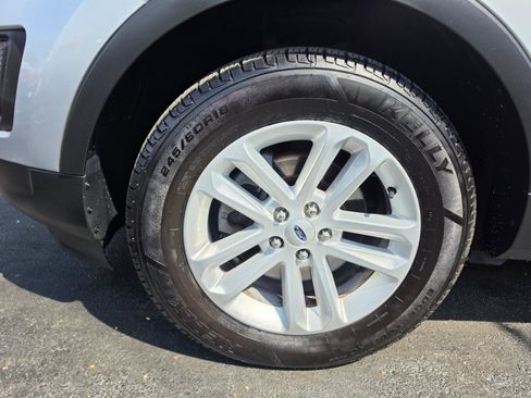 Used 2017 Ford Explorer 4WD image 9