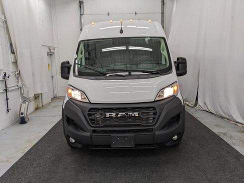Used 2024 RAM ProMaster 2500 w/ Safety Group image 13